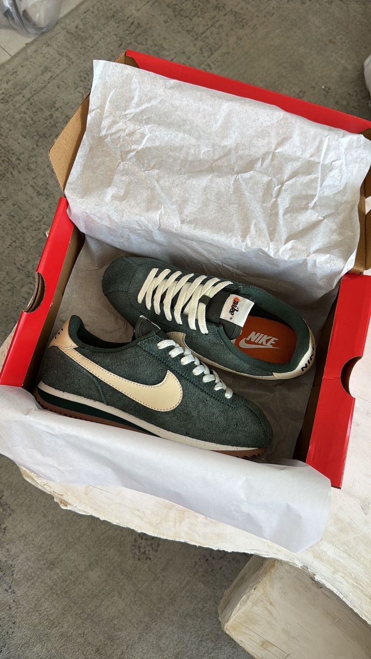 Nike Cortez Vintage Suede Green (Dar Kalıp 1 Numara Büyük Alınız)