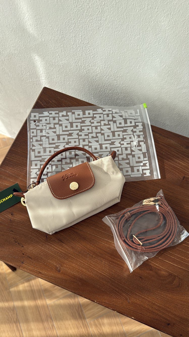 Longchamp Le Pliage Pouch Beige