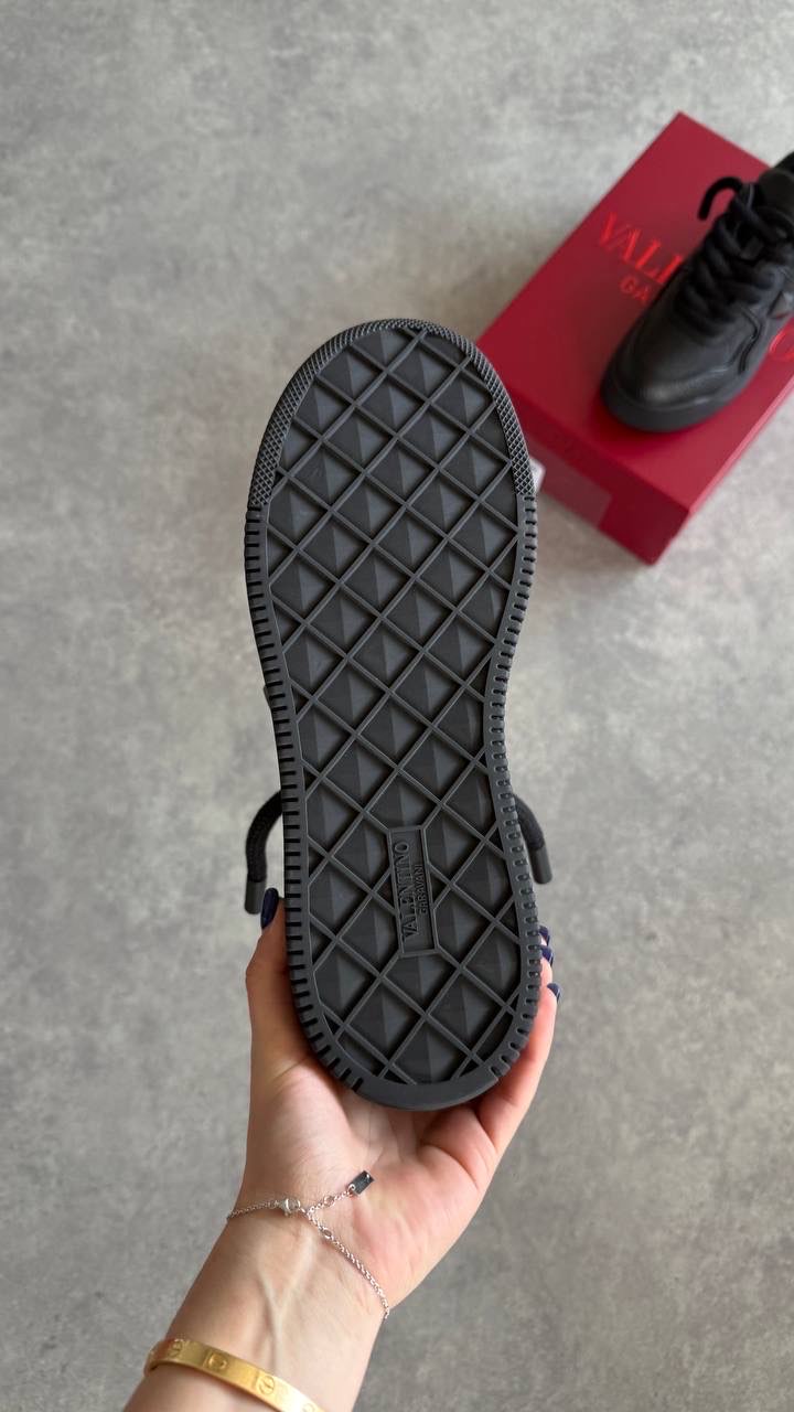 Valentino Luxury Sneaker (Premium)