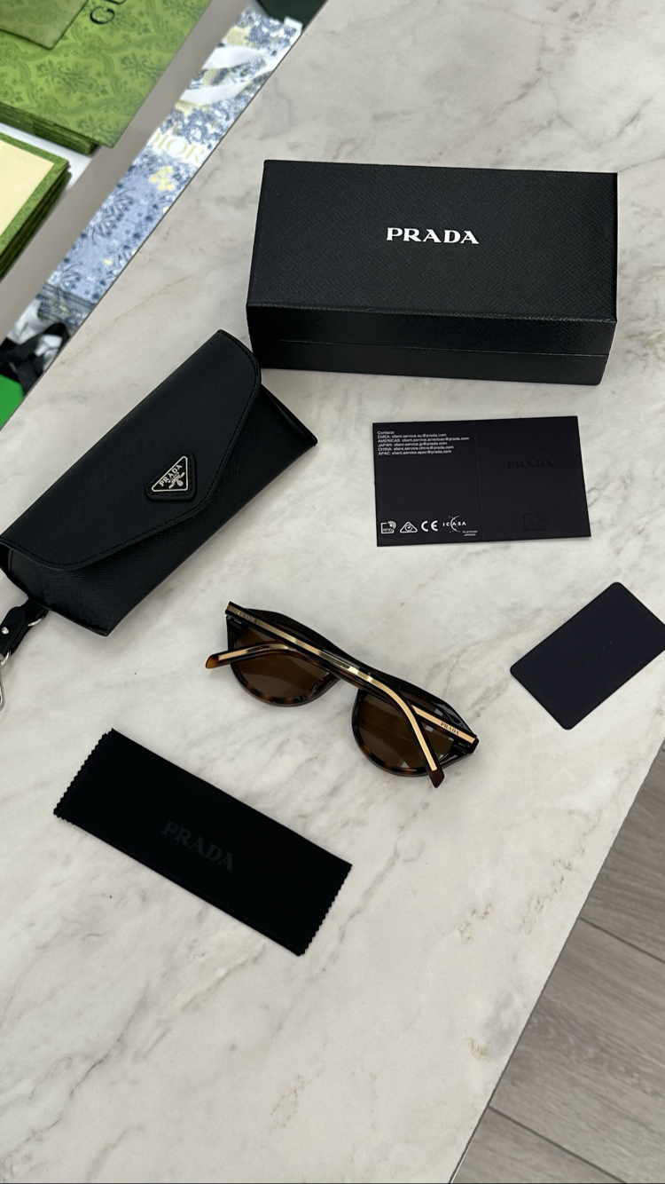 Prada Luxury Sun Glas (Premium/Full Box)