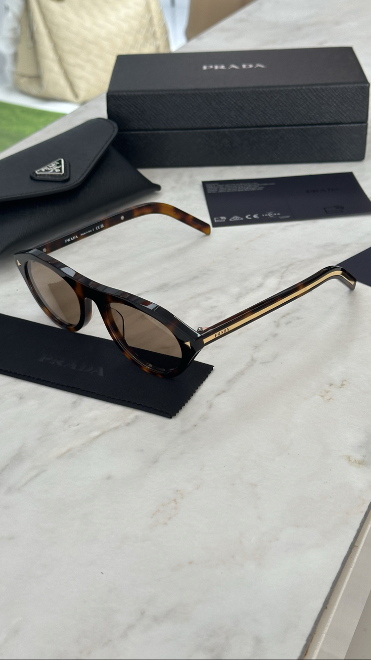 Prada Luxury Sun Glas (Premium/Full Box)