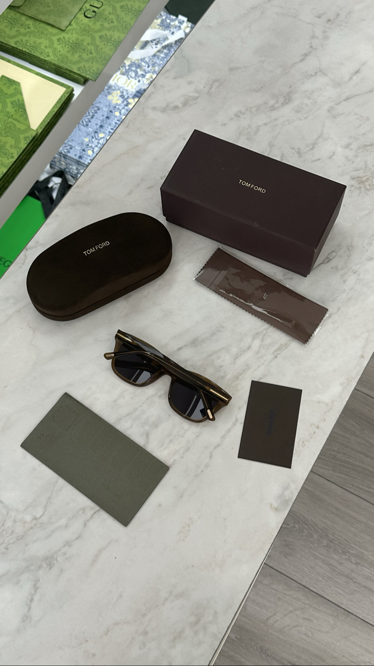 Tom Ford Luxury Sun Glas (Premium/Full Box)