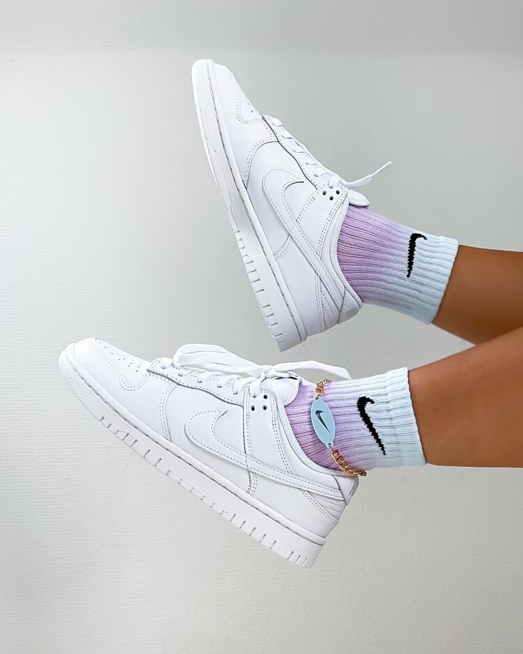 Dunk Low Triple White