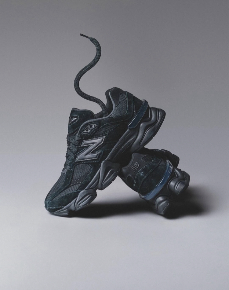 New Balance 9060 Triple Black