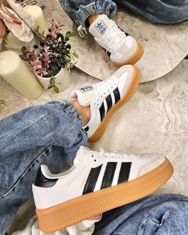 Samba XLG White Black Gum