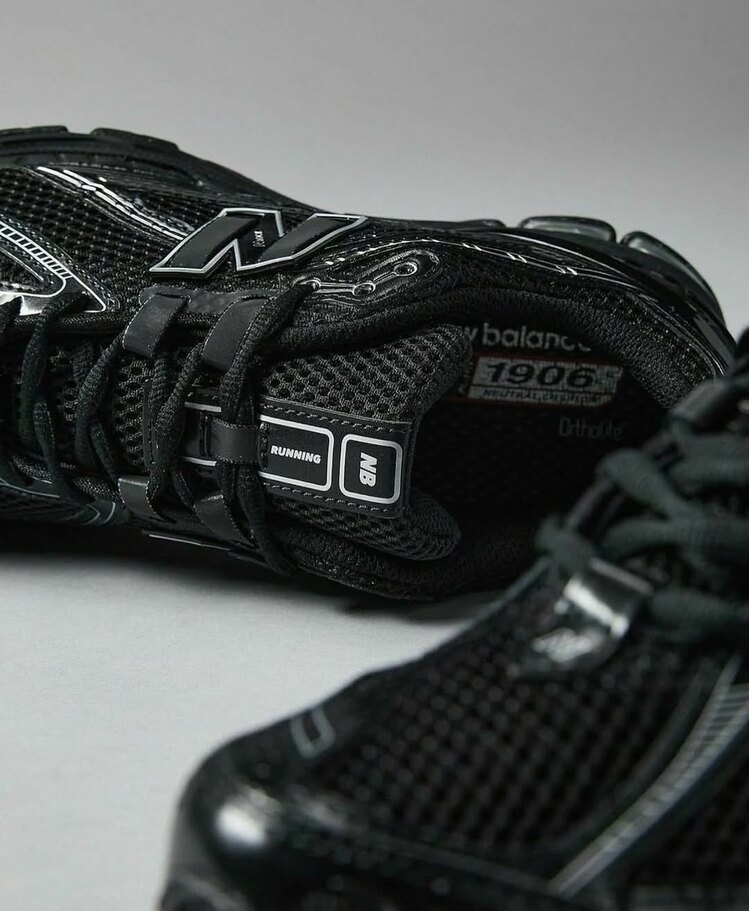 New Balance 1906R Black Grey