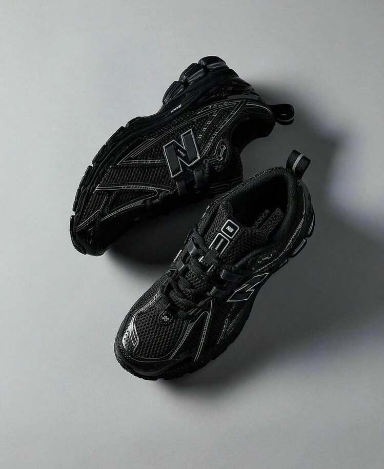 New Balance 1906R Black Grey