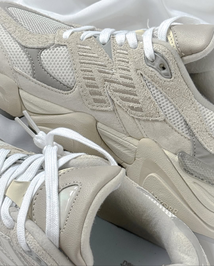 New Balance 9060 Grey