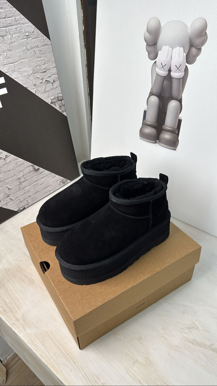 U.G.G Ultra Mini Platform Black