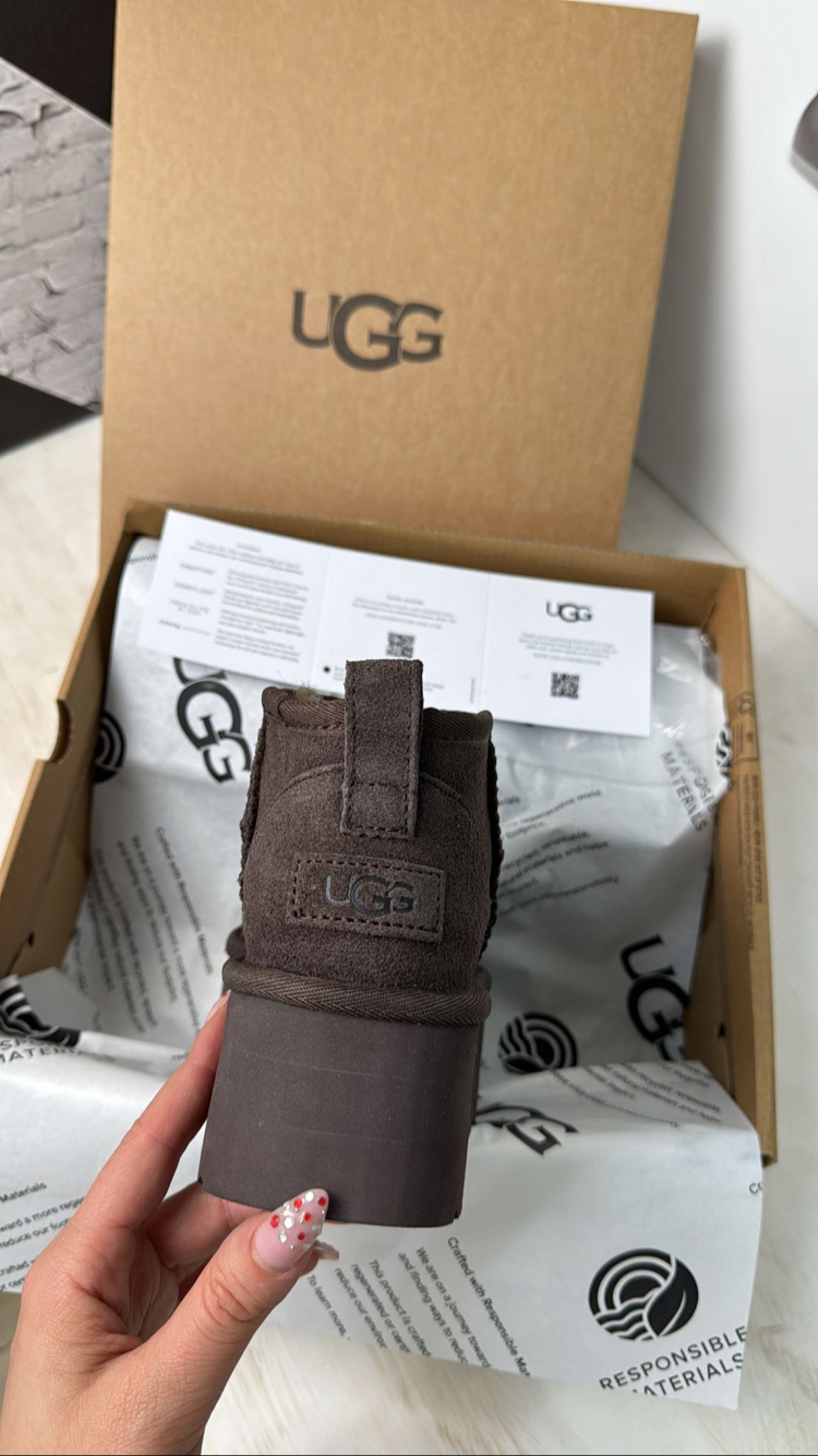 U.G.G Ultra Mini Platform Brown Chedar