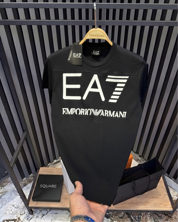 •EA7 PREMIUM T-SHIRT
