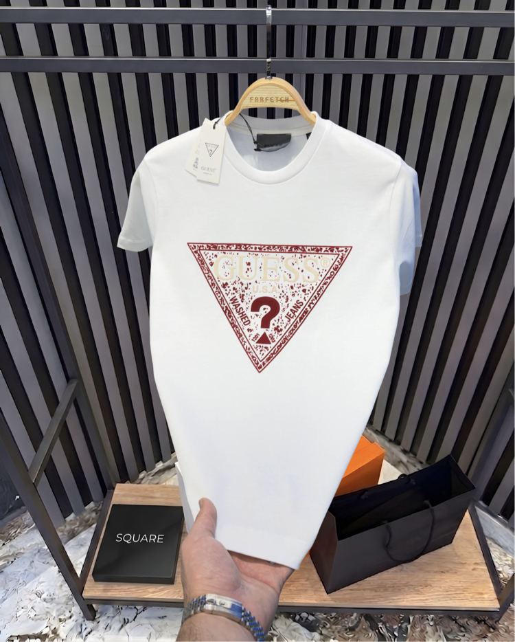 •GUESS PREMIUM T-SHIRT