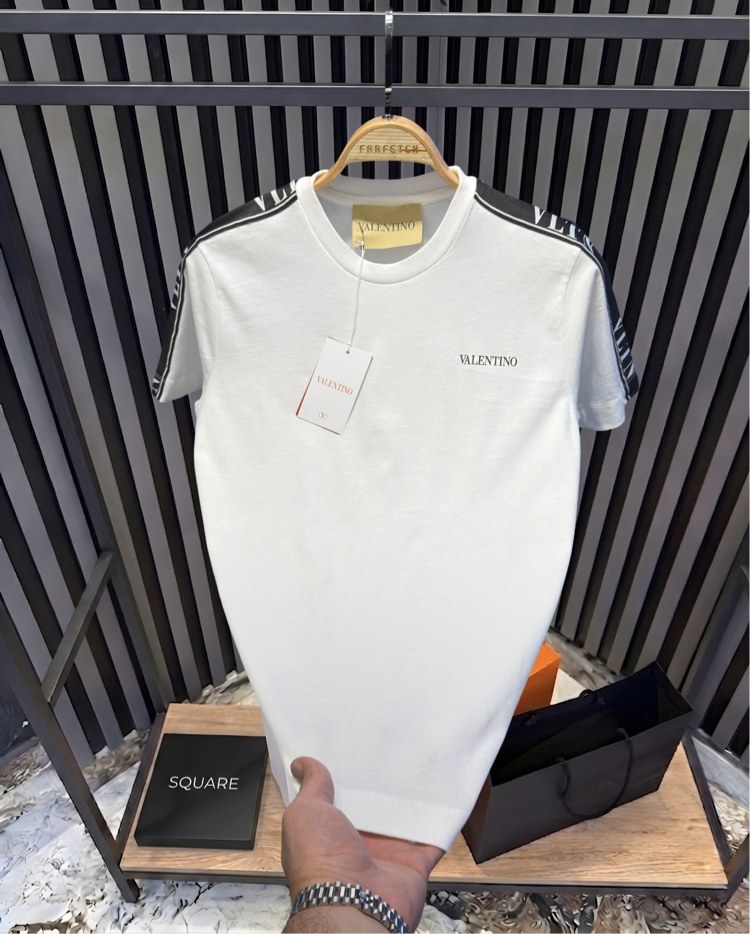 •VALENTINO PREMIUM T-SHIRT