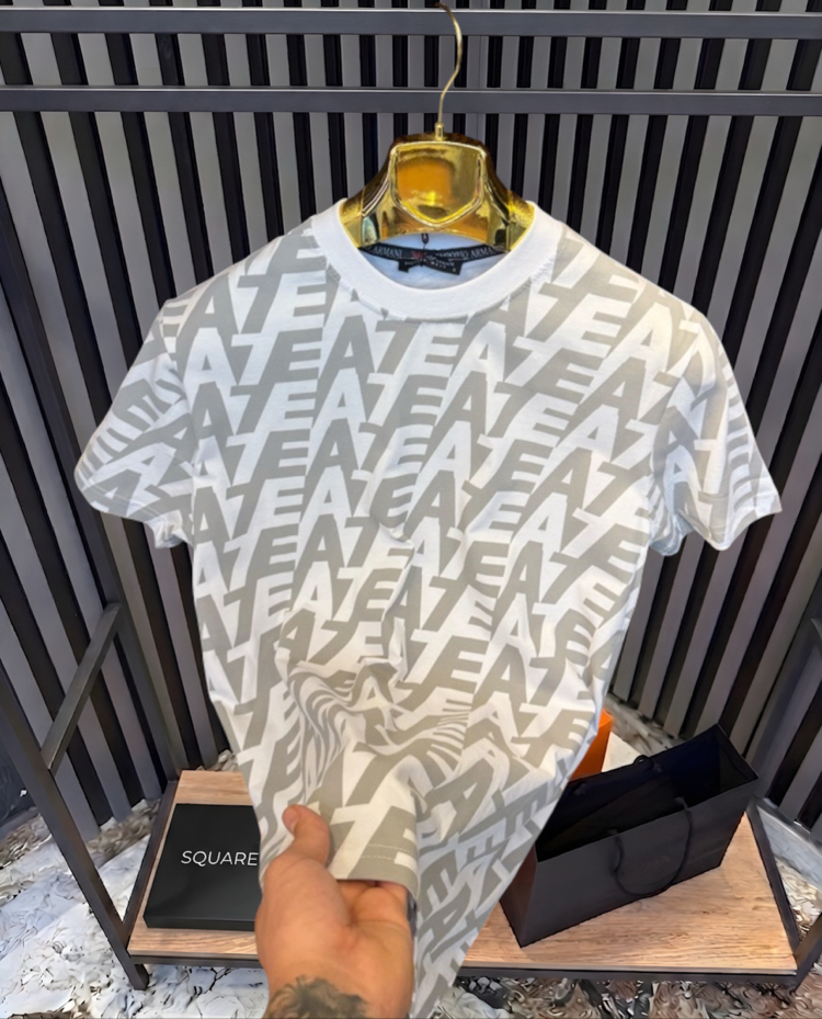 •EA7 T-SHIRT