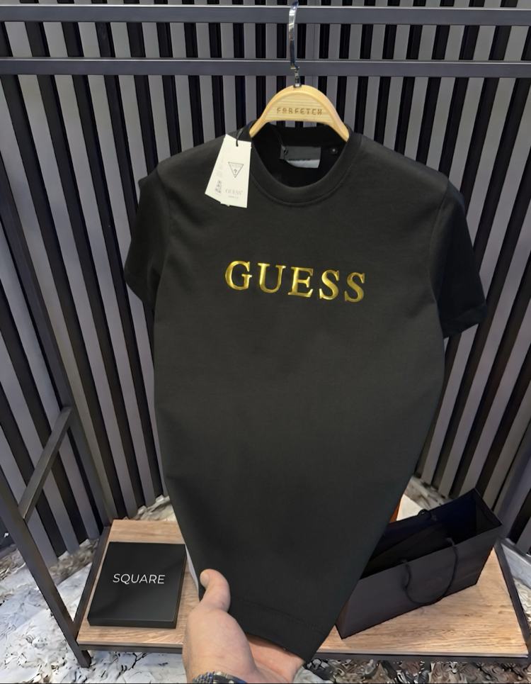 •GUESS PREMIUM T-SHIRT