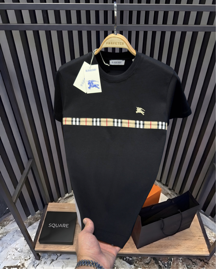 •BURBERRY PREMIUM T-SHIRT