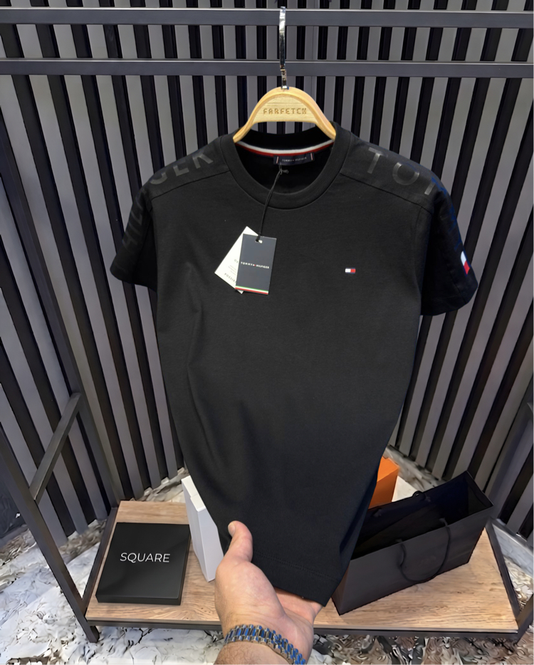 •TOMMY HILFIGER PREMIUM T-SHIRT