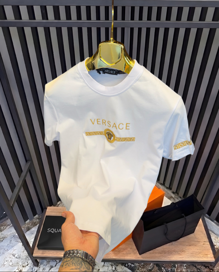 •VERSACE T-SHIRT