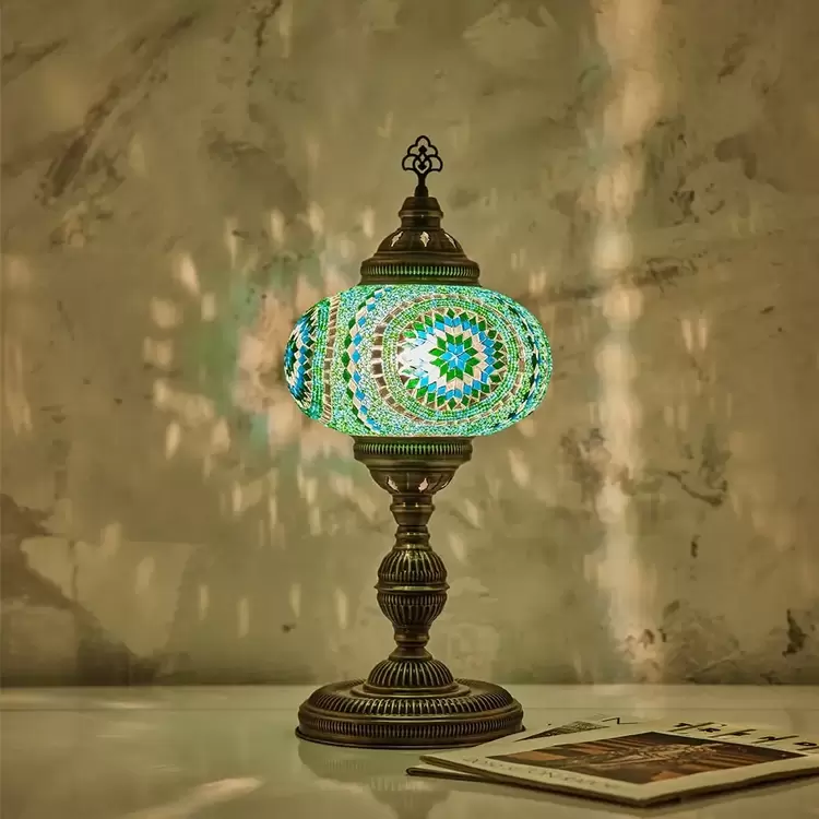 Modern Şıklık: NO 5 Masa Lambası