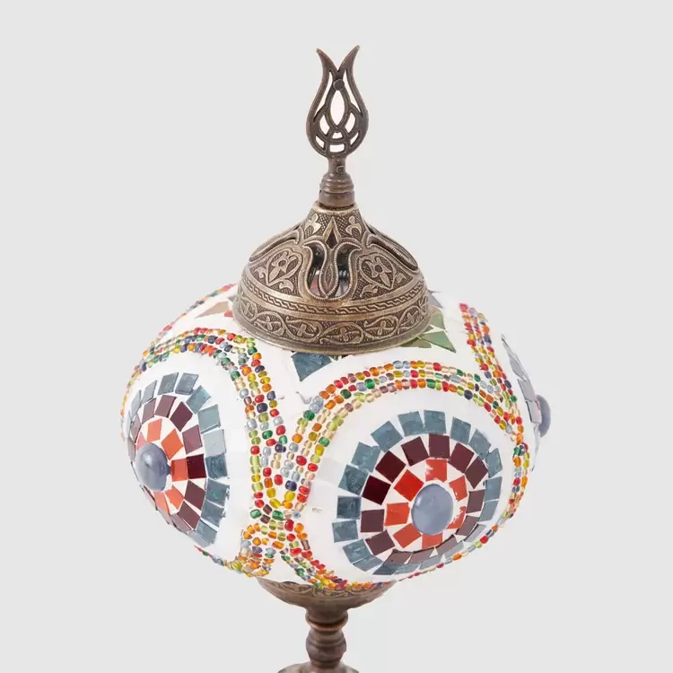 NO 3 Led Masa Lambası - Modern Tasarım ve Dayanıklı Zamak Metal Malzeme