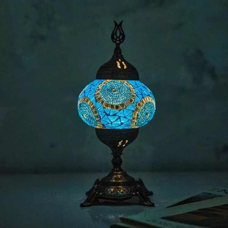 NO 2 Led Masa Lambası - Modern Tasarım ve Dayanıklı Zamak Metal Malzeme