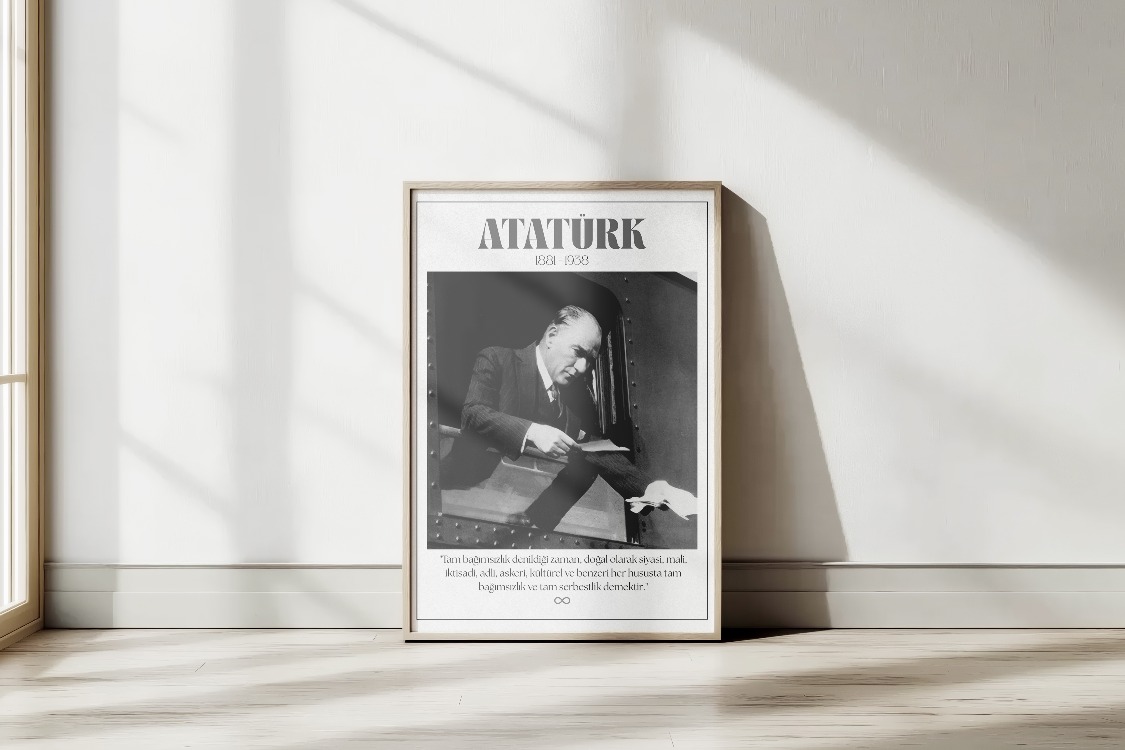 Atatürk Tren Penceresi Nostaljik Poster | "Tam Bağımsızlık" Sözlü Siyah Beyaz Tablo