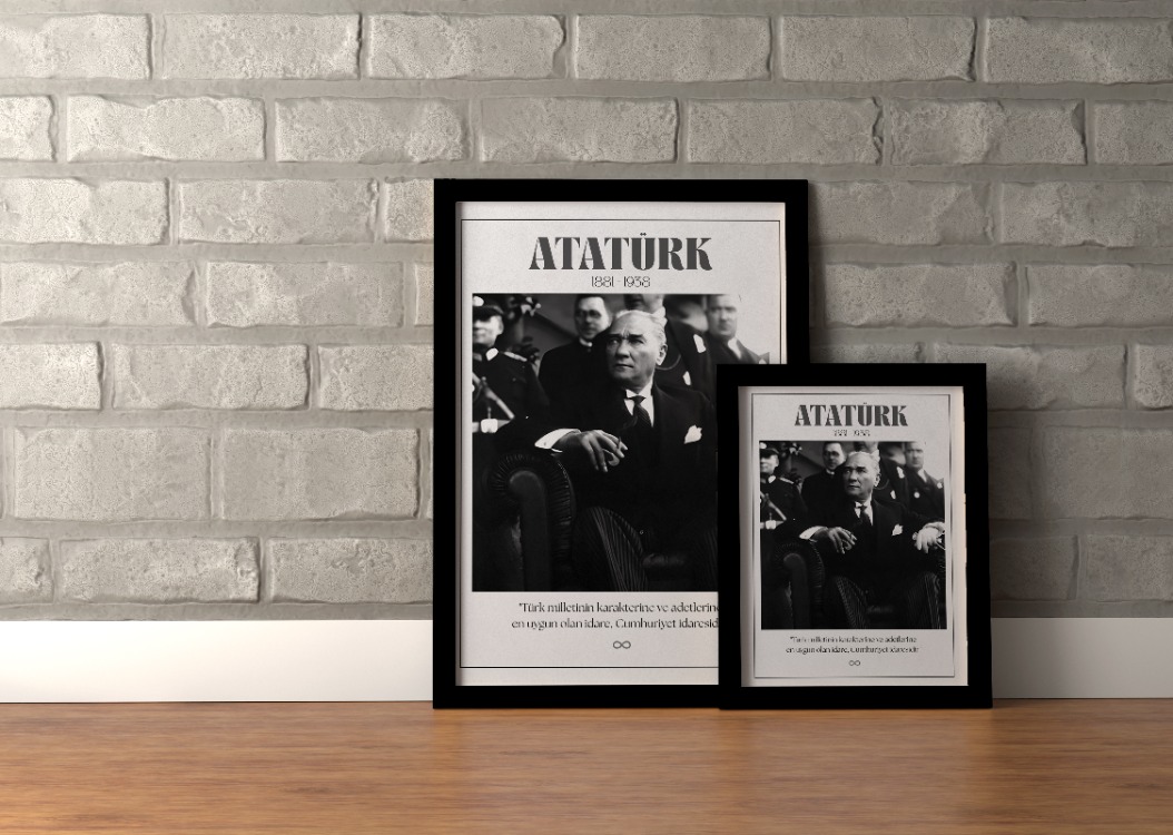 Atatürk Koltukta Oturan Siyah Beyaz Tablo | "Cumhuriyet İdaresi" Sözlü Lider Posteri