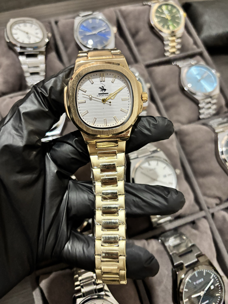 Polo Nautilus Esintisi: Gold Kasa & Çizgili Beyaz Kadran