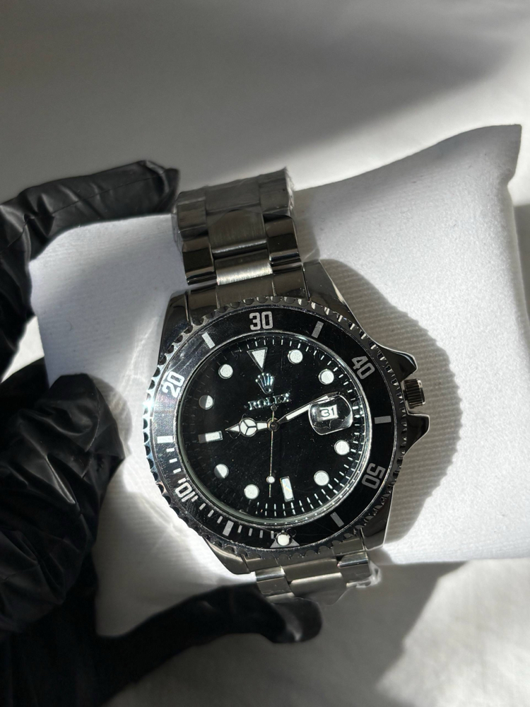 Rolex Submariner Date: Black Sunray Edition