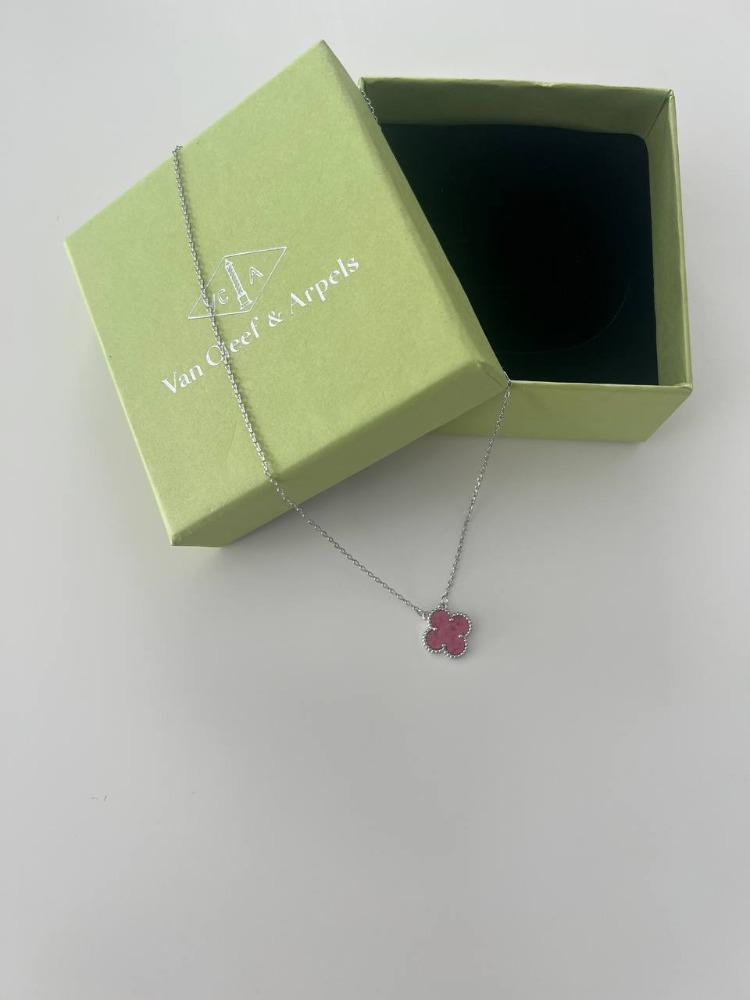 Van Cleef Kolye