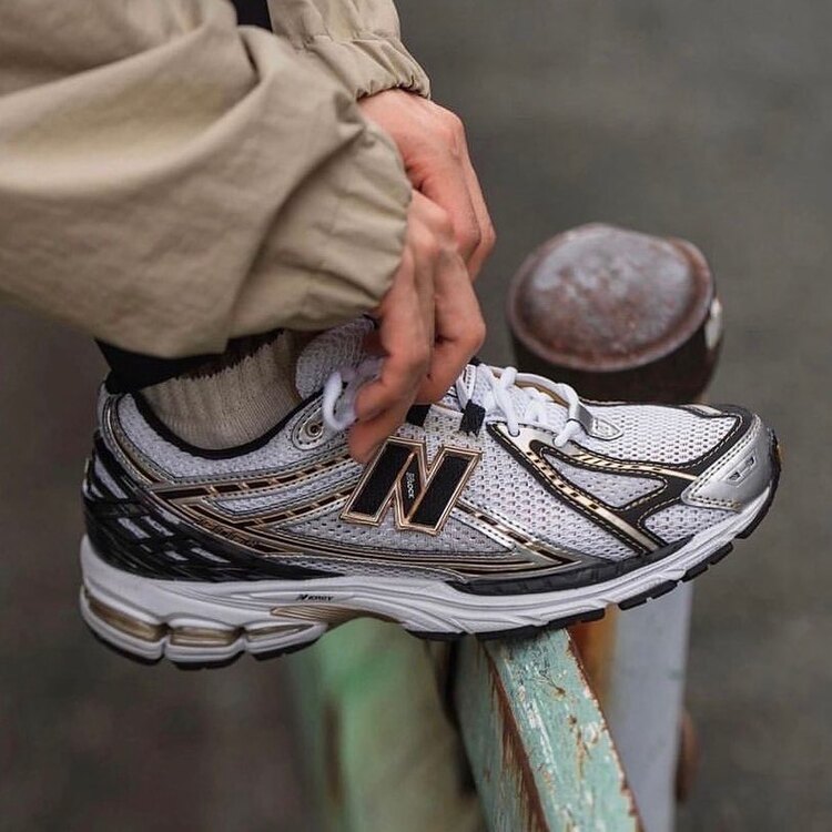 New Balance 1906R “ Black & Gold “