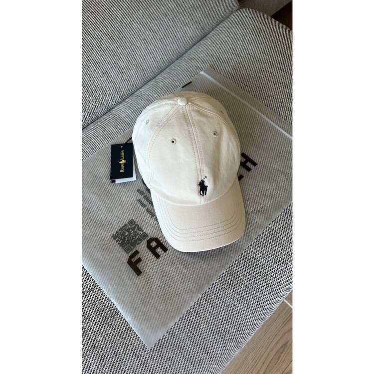 R.L “ White & Navy “ Hat