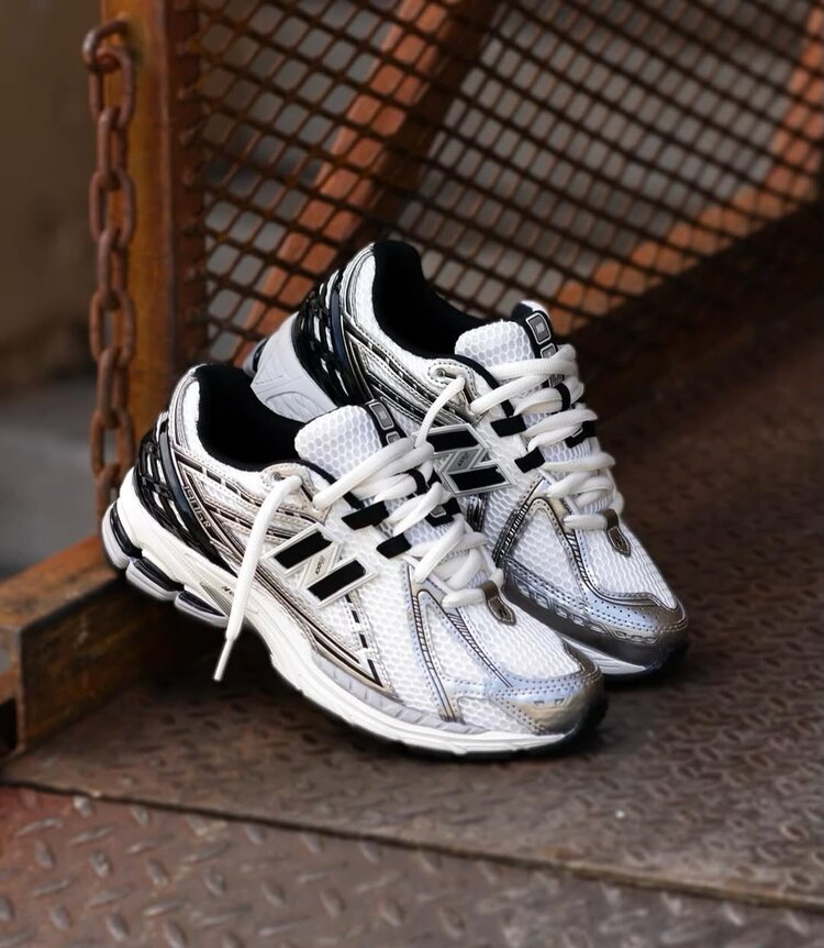 New Balance 1906R “ Grey & Black “