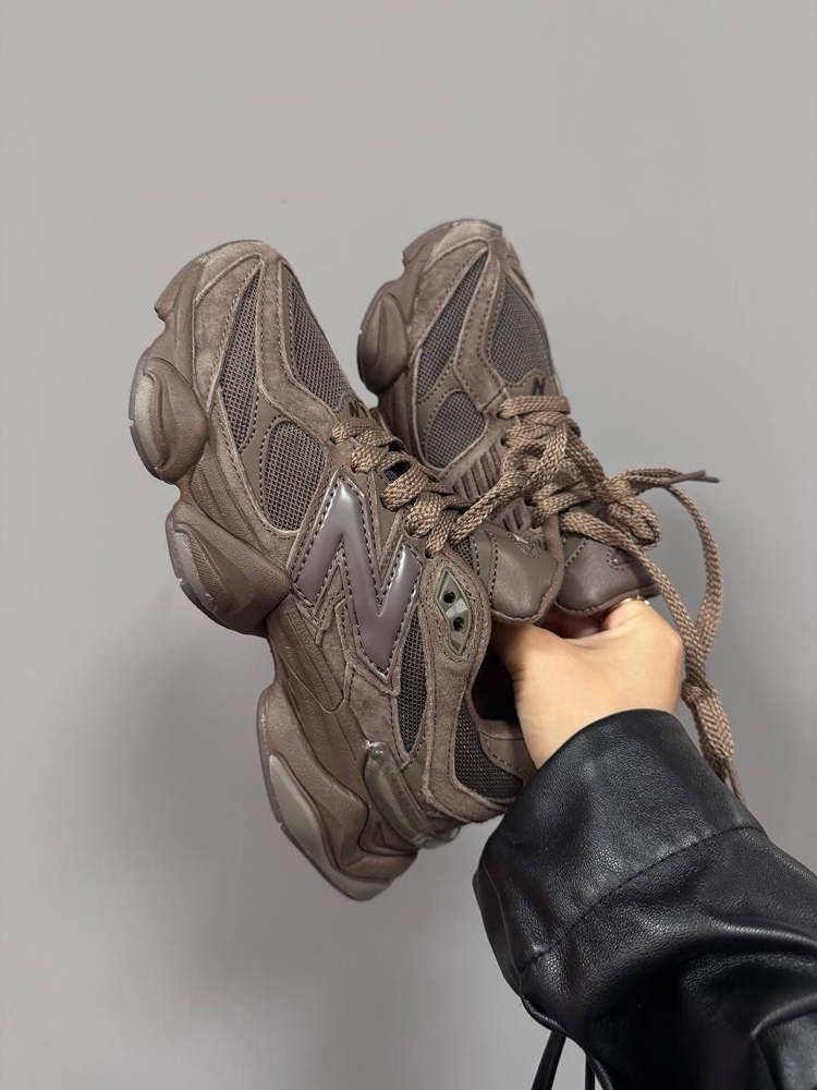 New Balance 9060 “ Chocolate “