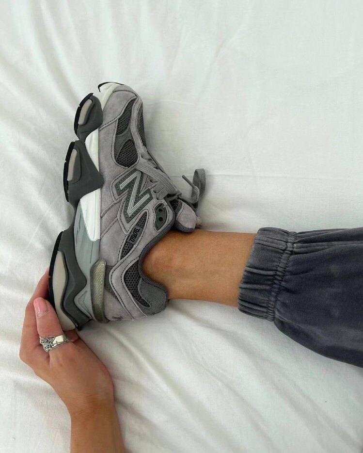 New Balance 9060 Moonrock “ Dark Grey “