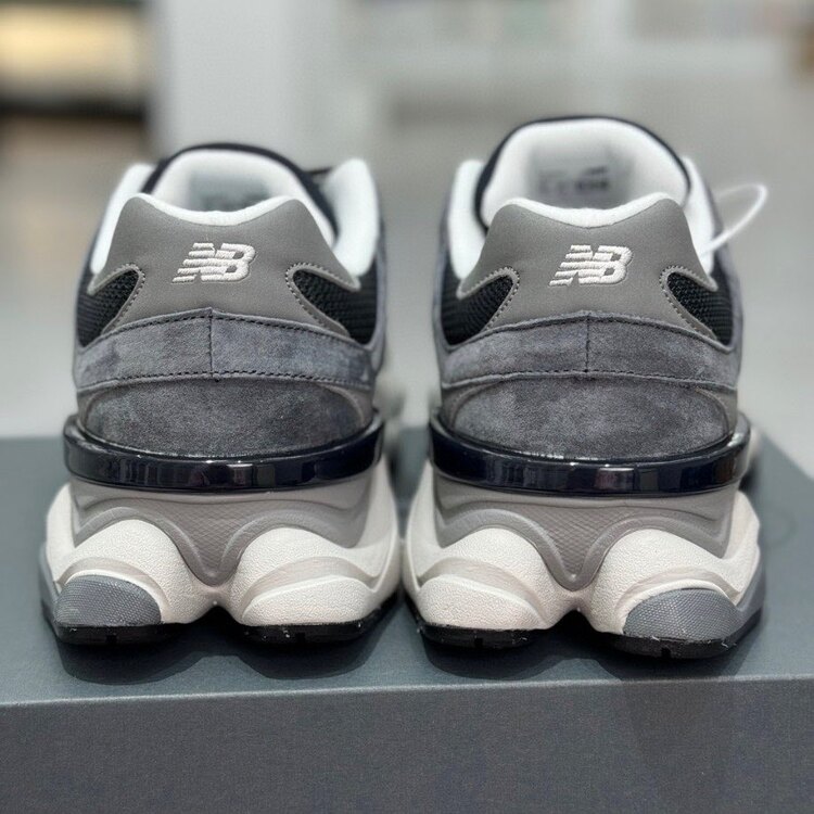 New Balance 9060 “ Phantom Black “