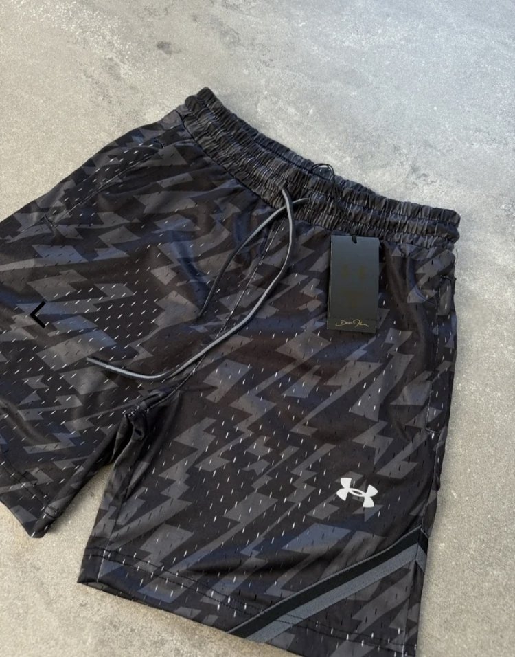 UNDER ARMOUR ŞORT