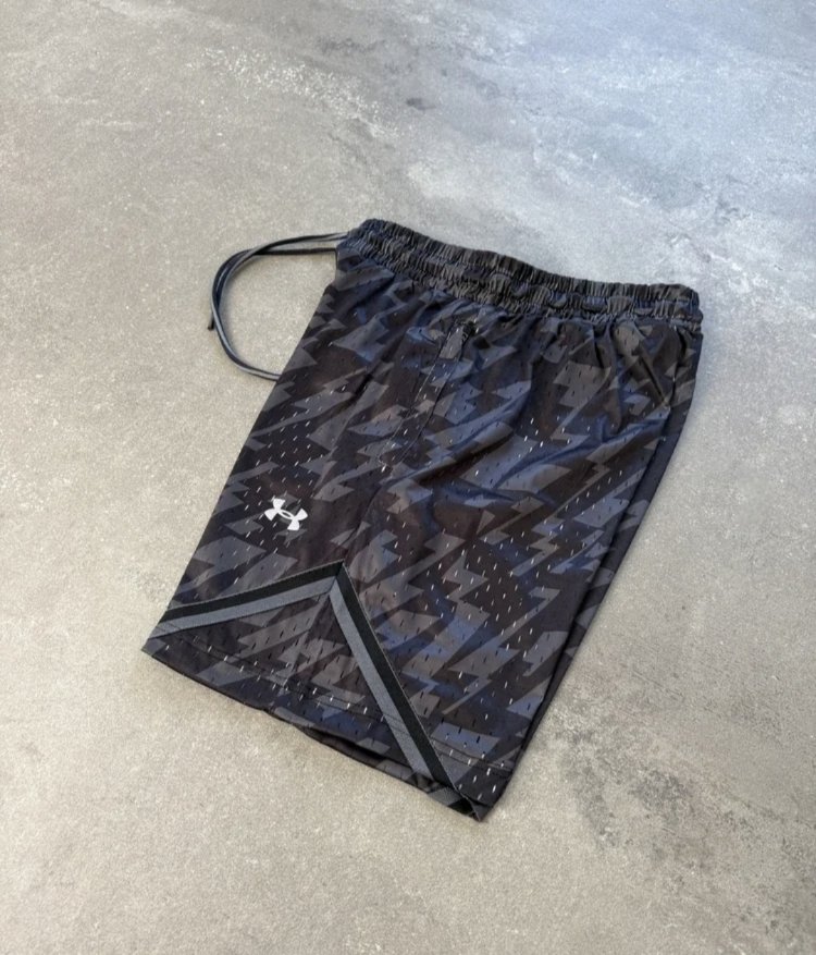 UNDER ARMOUR ŞORT