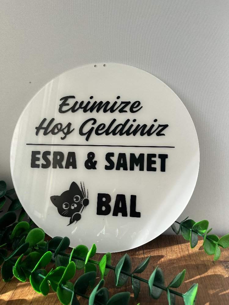 Beyaz Siyah Kedi İsimli Kapı Süsü