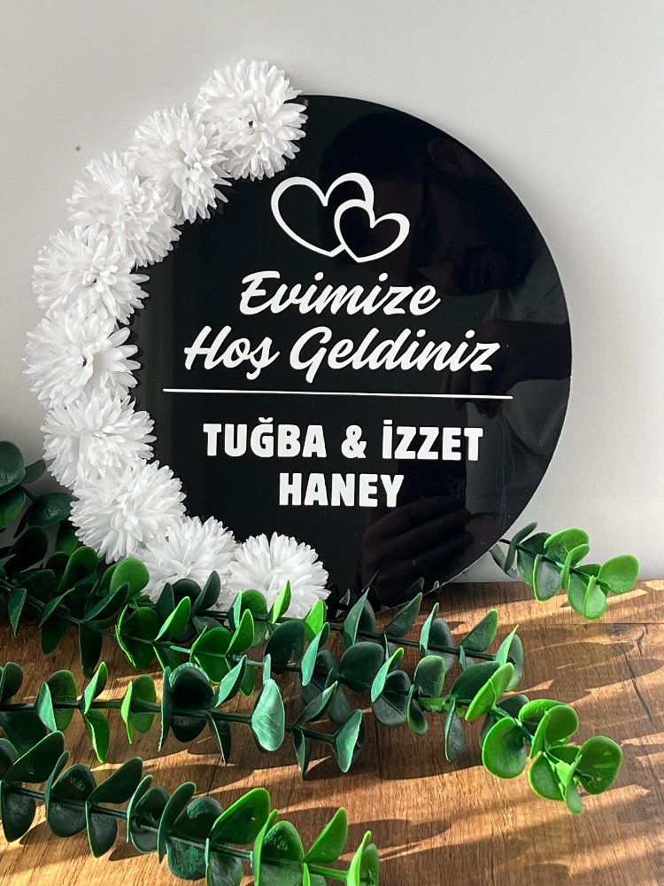 Çiçekli Siyah Kapı Süsü