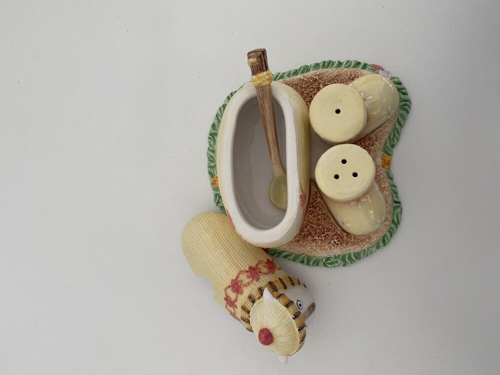 Enesco Çizmeli Koyun Baharatlık Seti