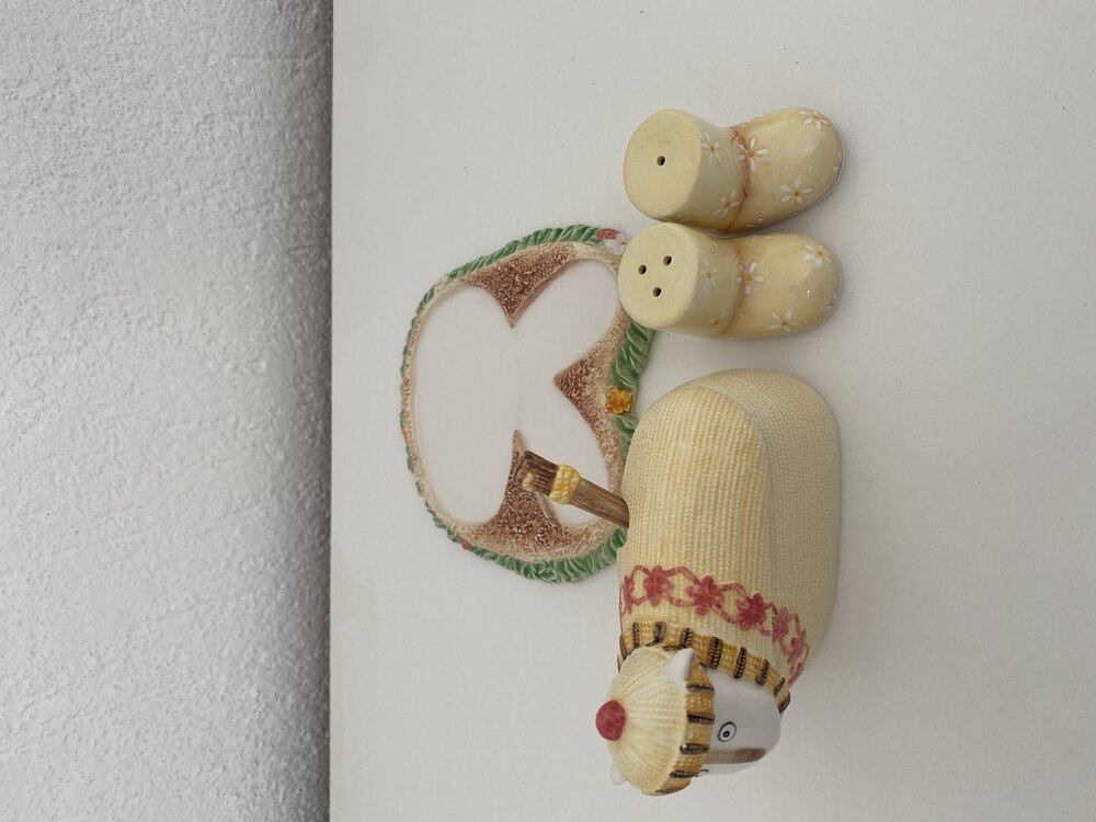 Enesco Çizmeli Koyun Baharatlık Seti