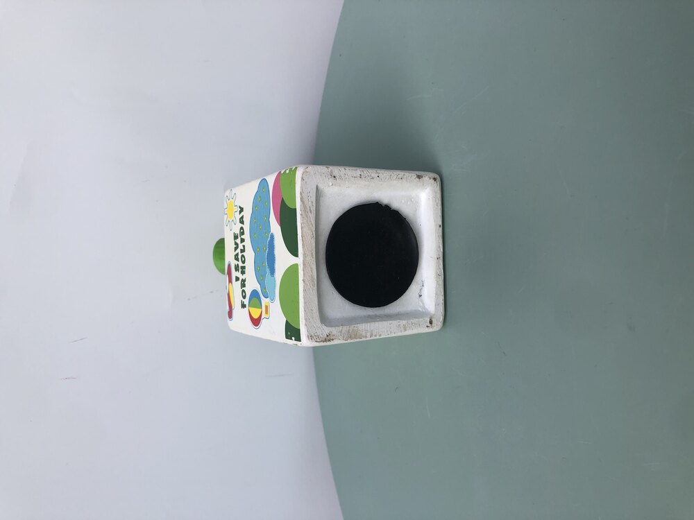Meyve Suyu Kutusu Şeklinde Kumbara