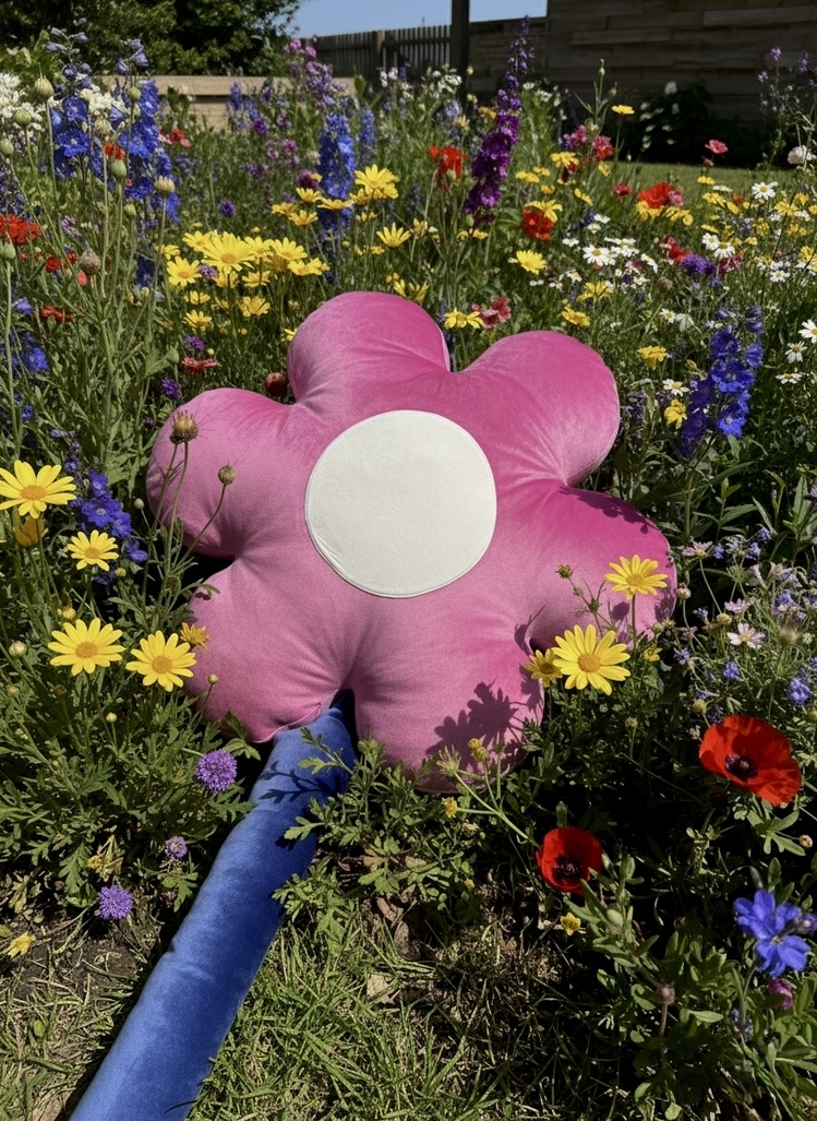 PEMBE DEV ÇİÇEK YASTIK