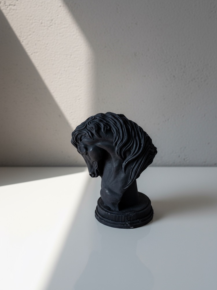 Equus Candle 