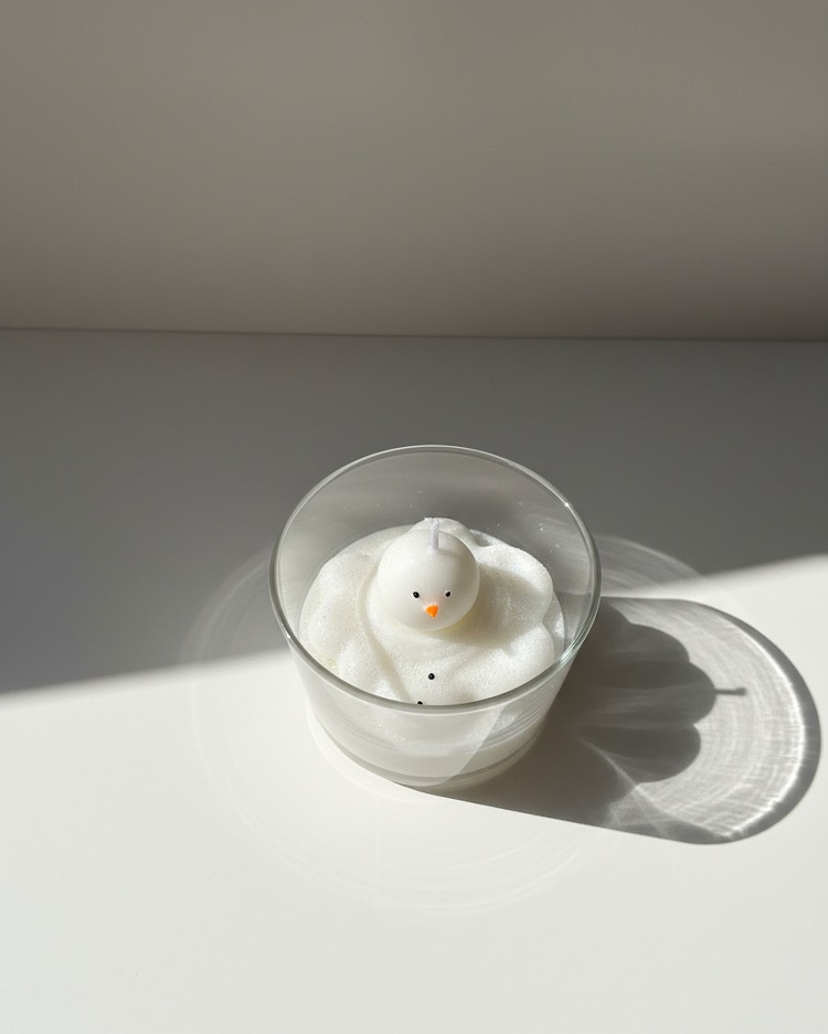 Snowie Candle