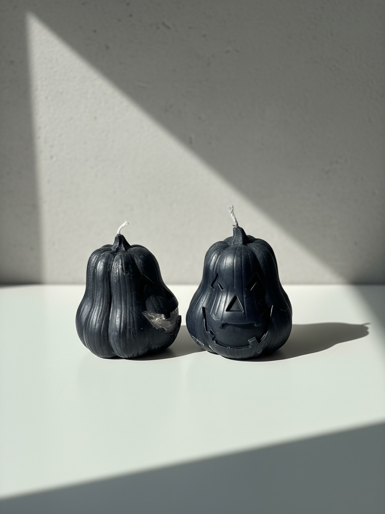 Black Pumpkin Candle 