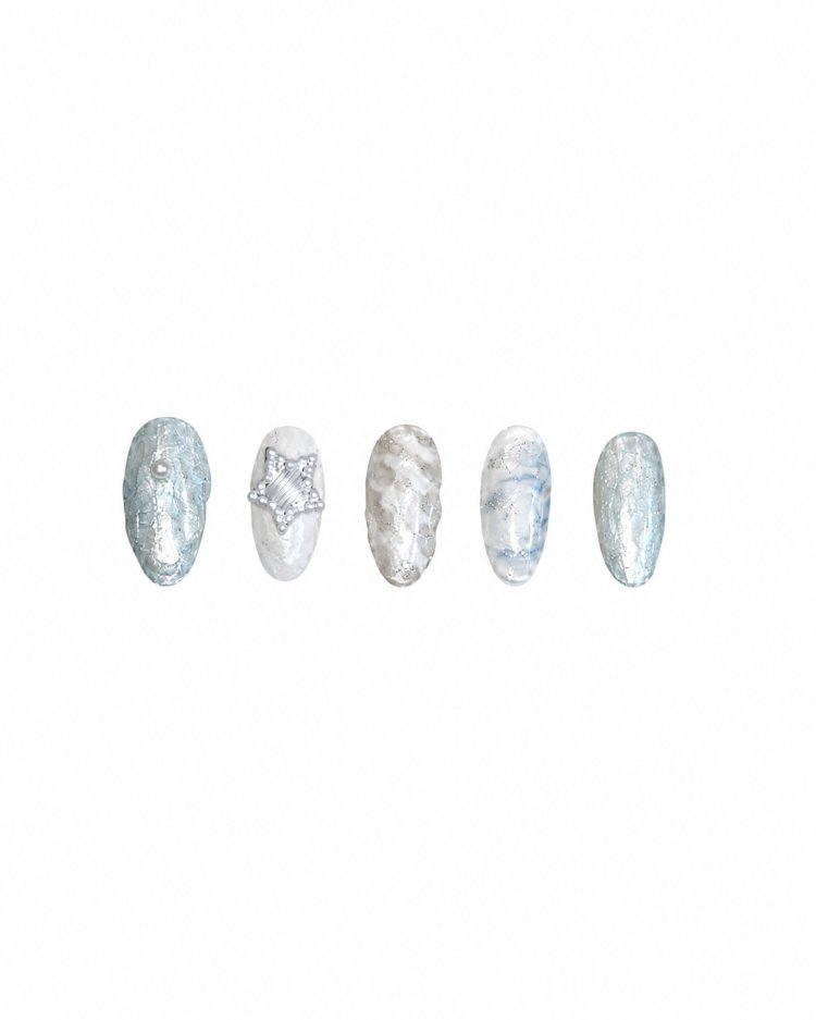 Moon Veil| El yapımı tırnak seti
