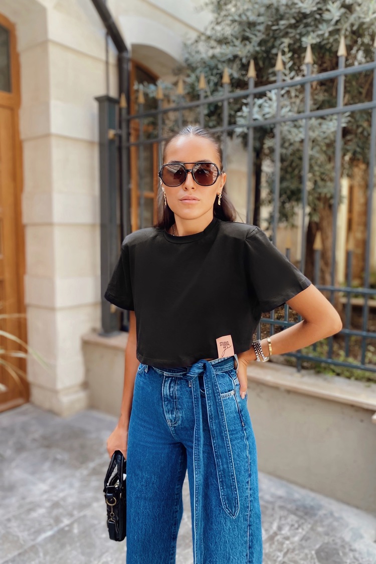 Castor Siyah Vatkalı Crop T-shirt (S/M Beden)