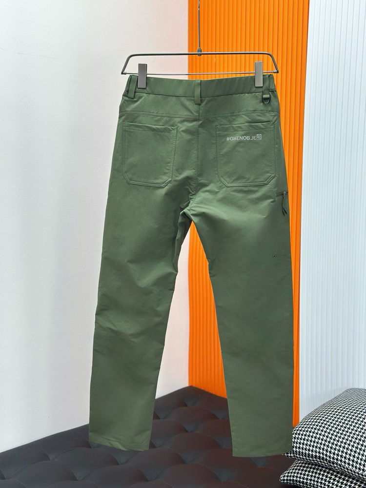 Moncler Casual Pants